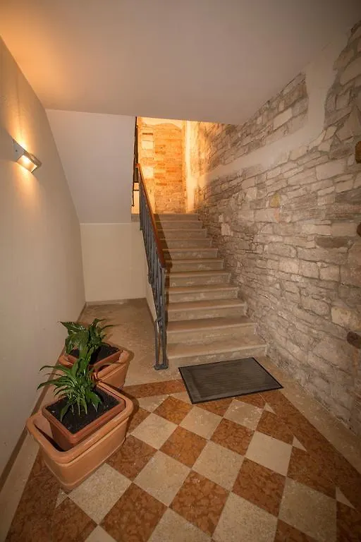 White&Blue Top Center App Apartment Pula Croatia