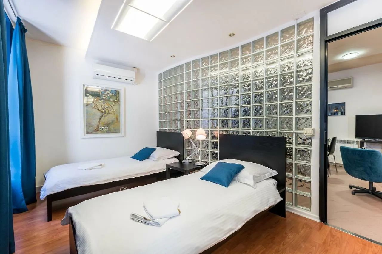 White&Blue Top Center App Apartment Pula Croatia